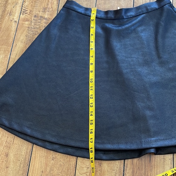 DYNAMITE “leather” flare skirt - Picture 4 of 14